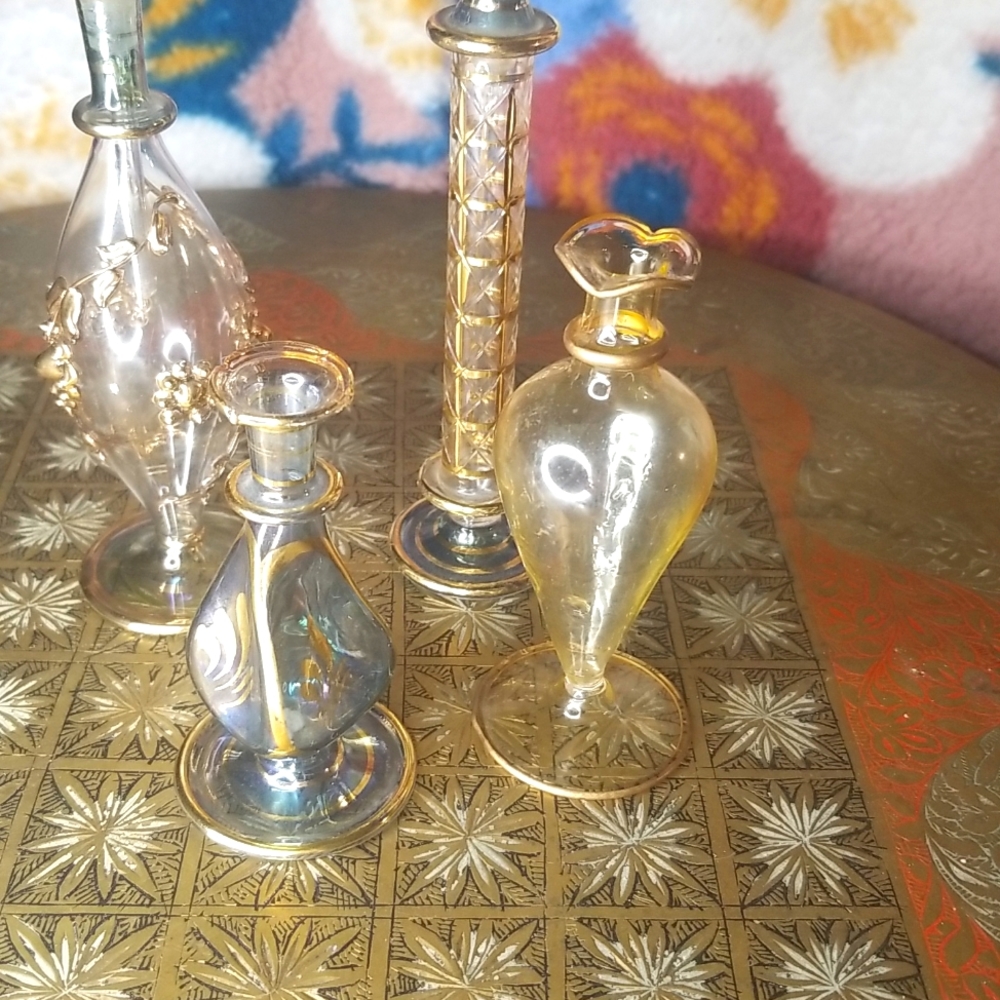 Egyptian Glass Decorative Perfume Bottles-4pc.-2 with tops & 2 without - Picture 4 of 13